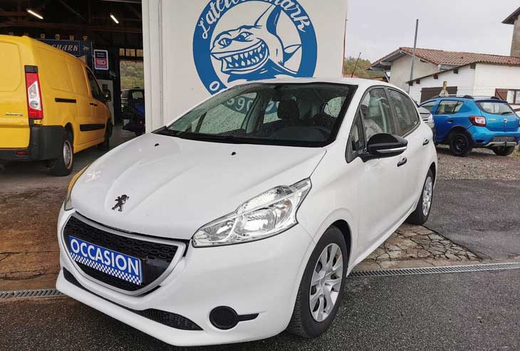Peugeot -208 1.4 HDi 68 ACCESS 5P à vendre 9290 euros
